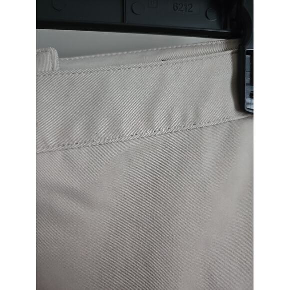 Under Armour Golf Skort Performance Loose Fit Stretch Women’s Size 6 Khaki - Picture 4 of 10